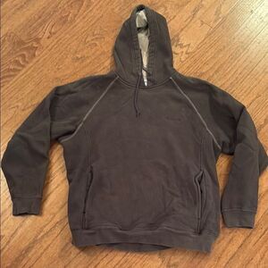Columbia hoodie, very thick size extra large, pockets in the front